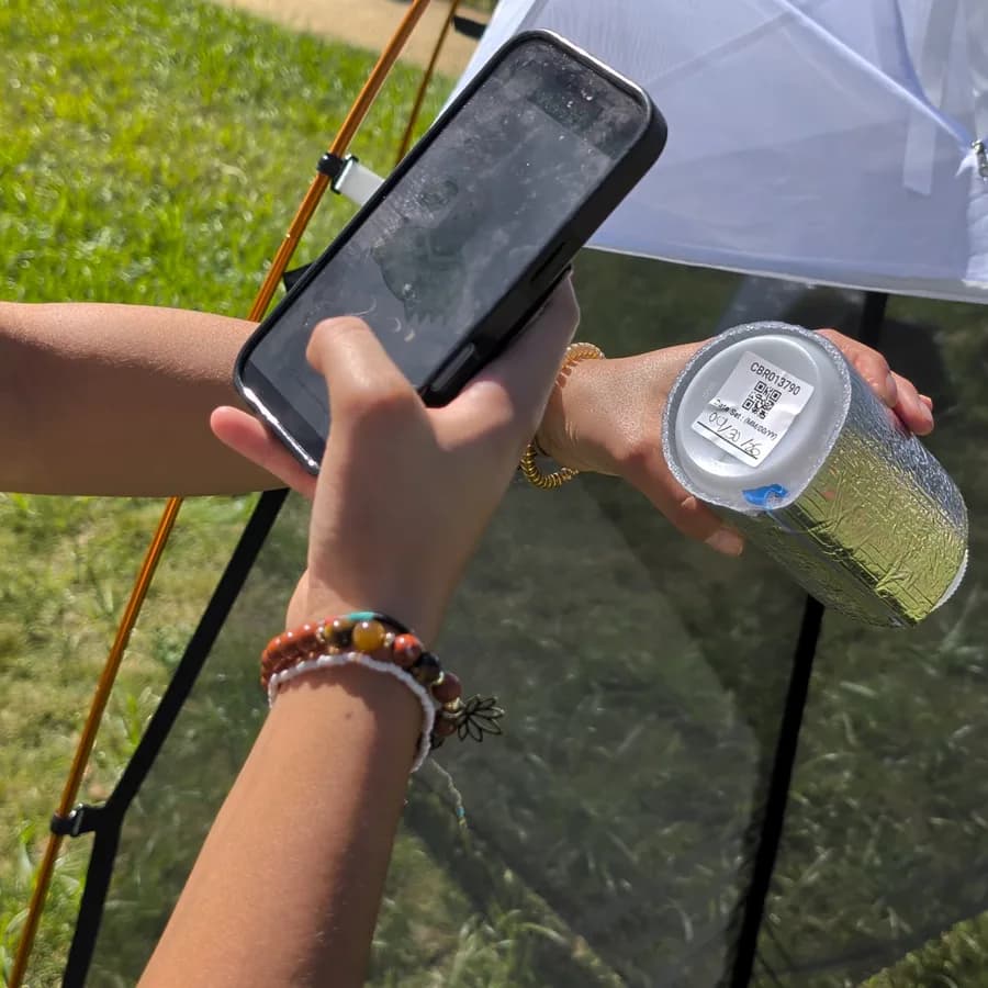 Recording a removed bottle in Survey123.